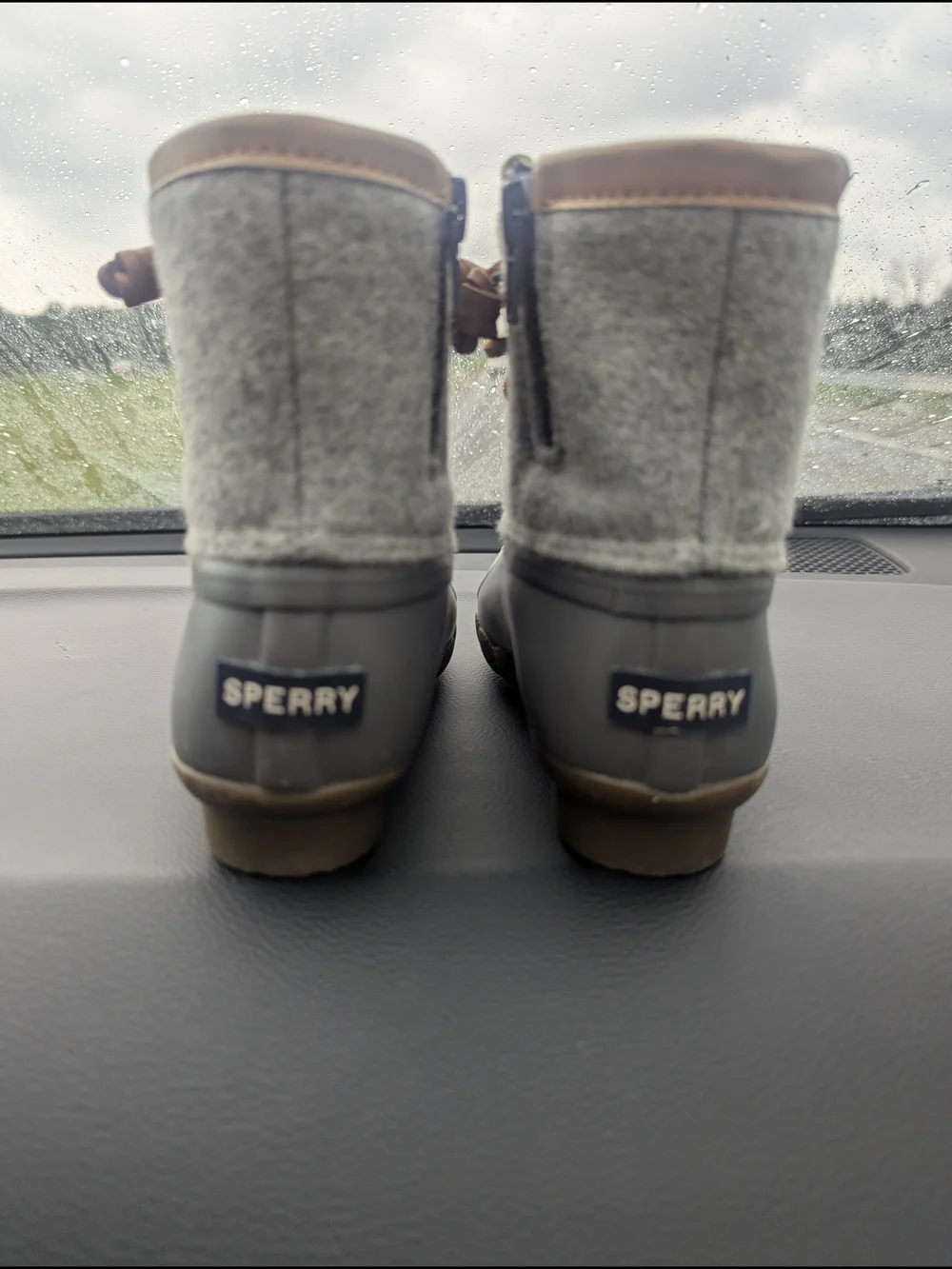NEW Sperry Gray and Brown Lace-Up Duck Boots Girls Sz 12
